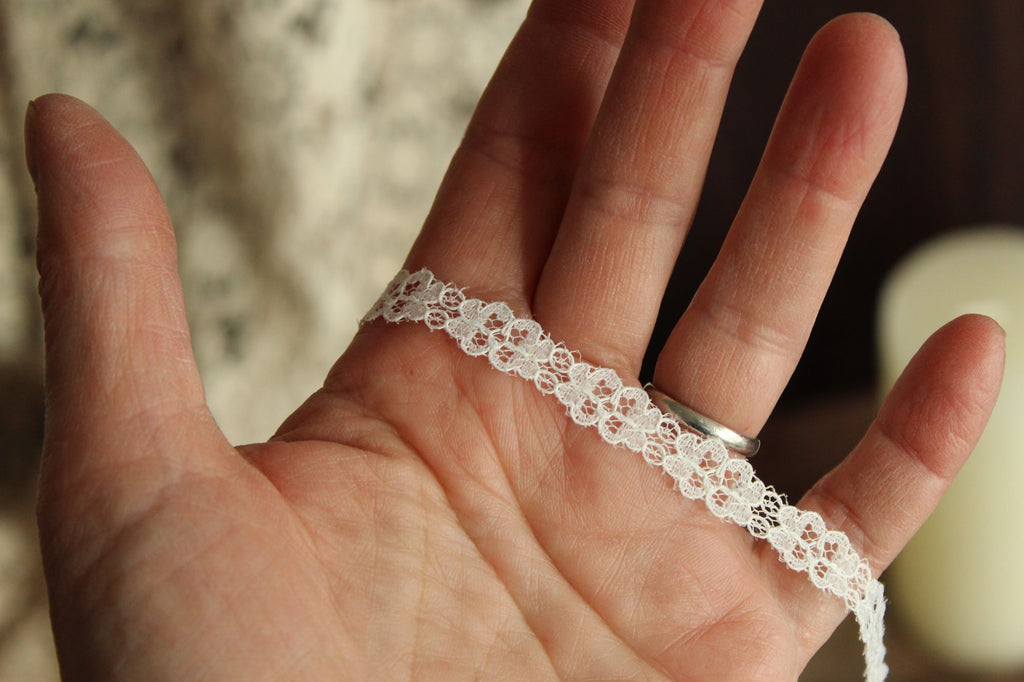 Vintage White Lace Trim, 7/16" wide 2 yards
