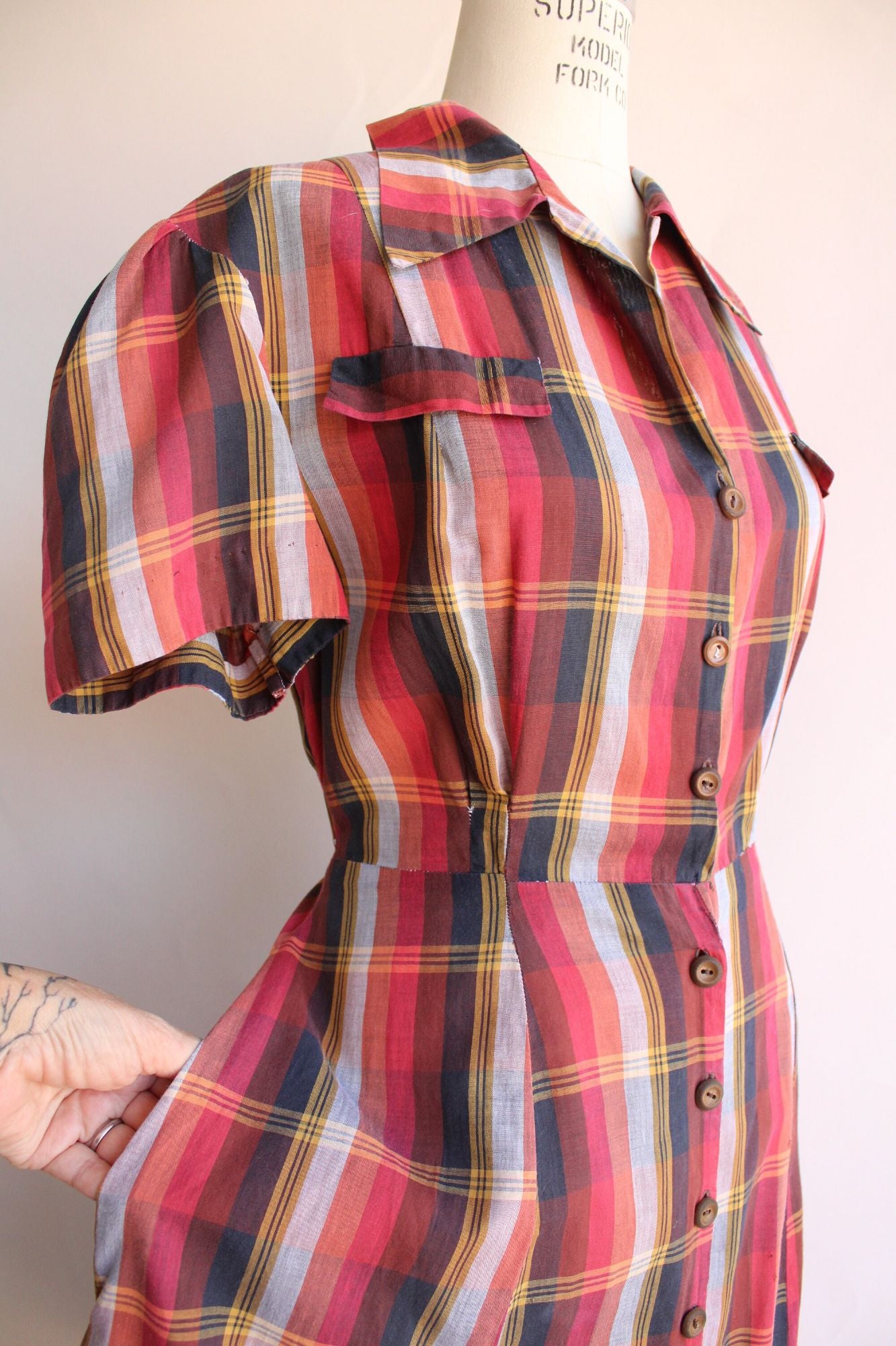 Vintage 1950s 1960s Plaid Cotton Shirtwaist Dress with Pockets