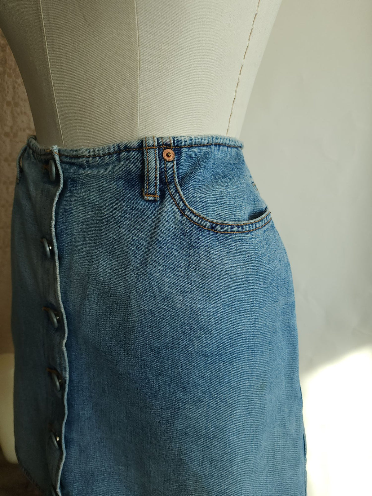 Vintage 2000s Calvin Klein Denim Mini Skirt