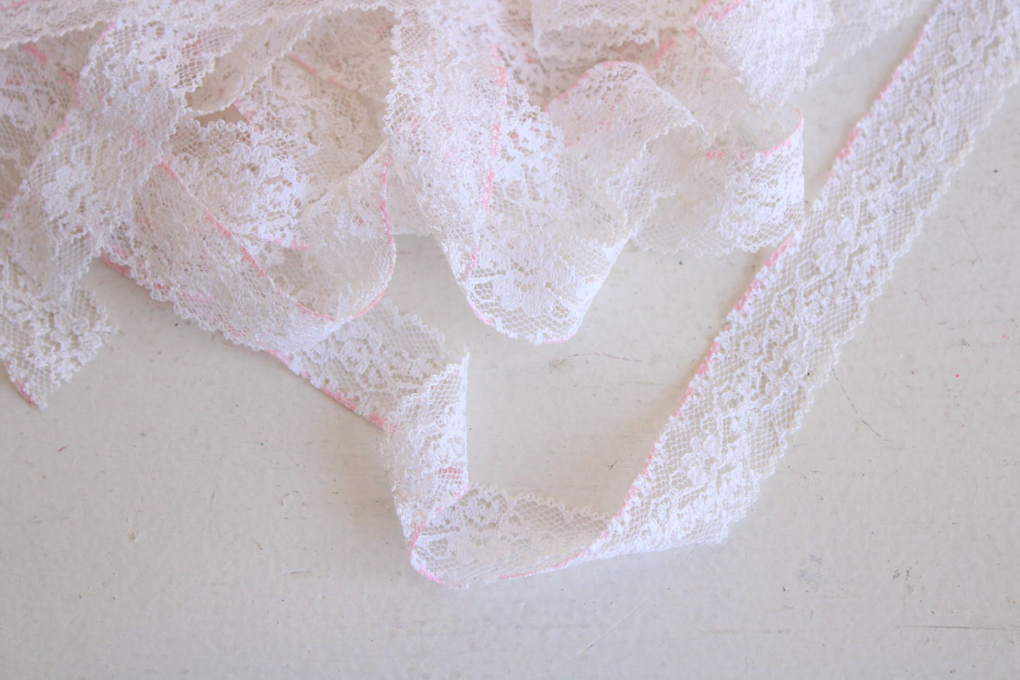 Vintage White Lace Trim, 2 Yards, 7/8" wide, Pink Edge