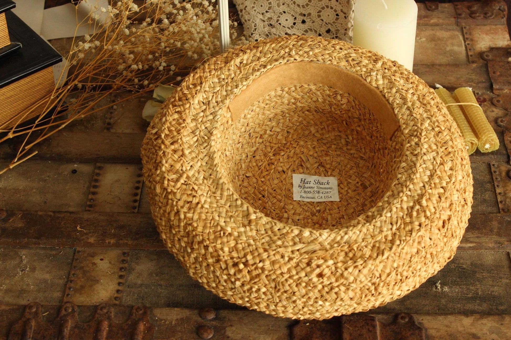 Vintage 1980s Jeanne Simmons Straw Wide Brimmed Sun hat with Silk Flowers