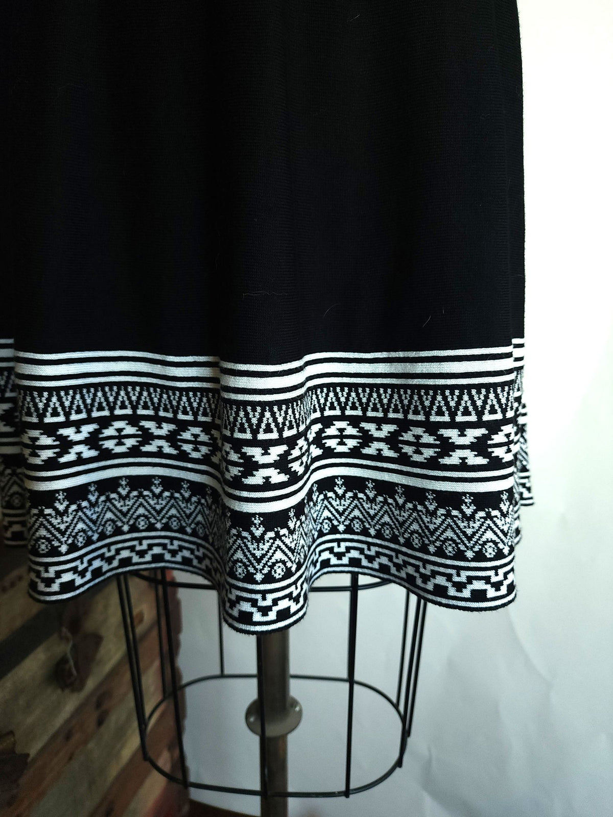 Nina Leonard Black Knit Skater Dress, Size L, Tribal Border Fit and Flare