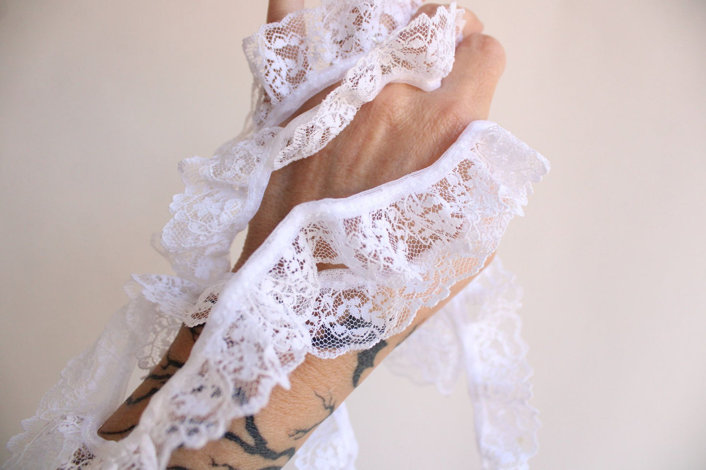 Vintage White Ruffled Lace Trim, 2 Yards  1.25" wide