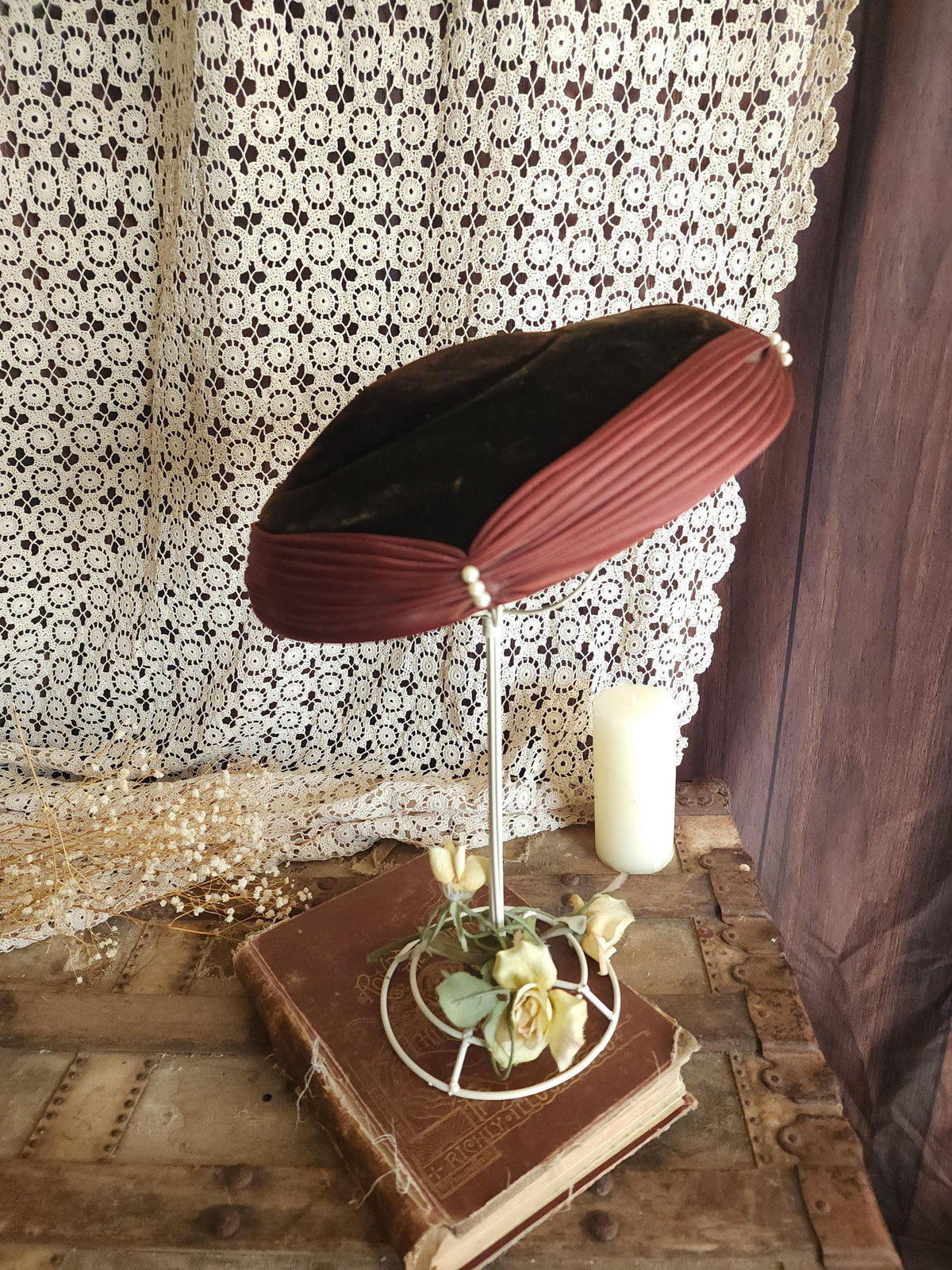 Vintage 1940s Brown Velvet Mushroom Tilt Hat With Faux Pearl Trim