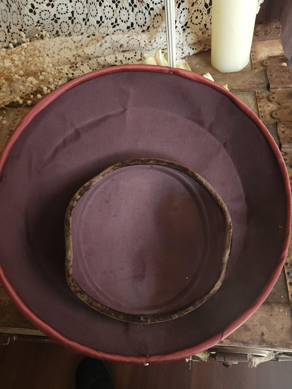 Vintage 1940s Brown Velvet Mushroom Tilt Hat With Faux Pearl Trim