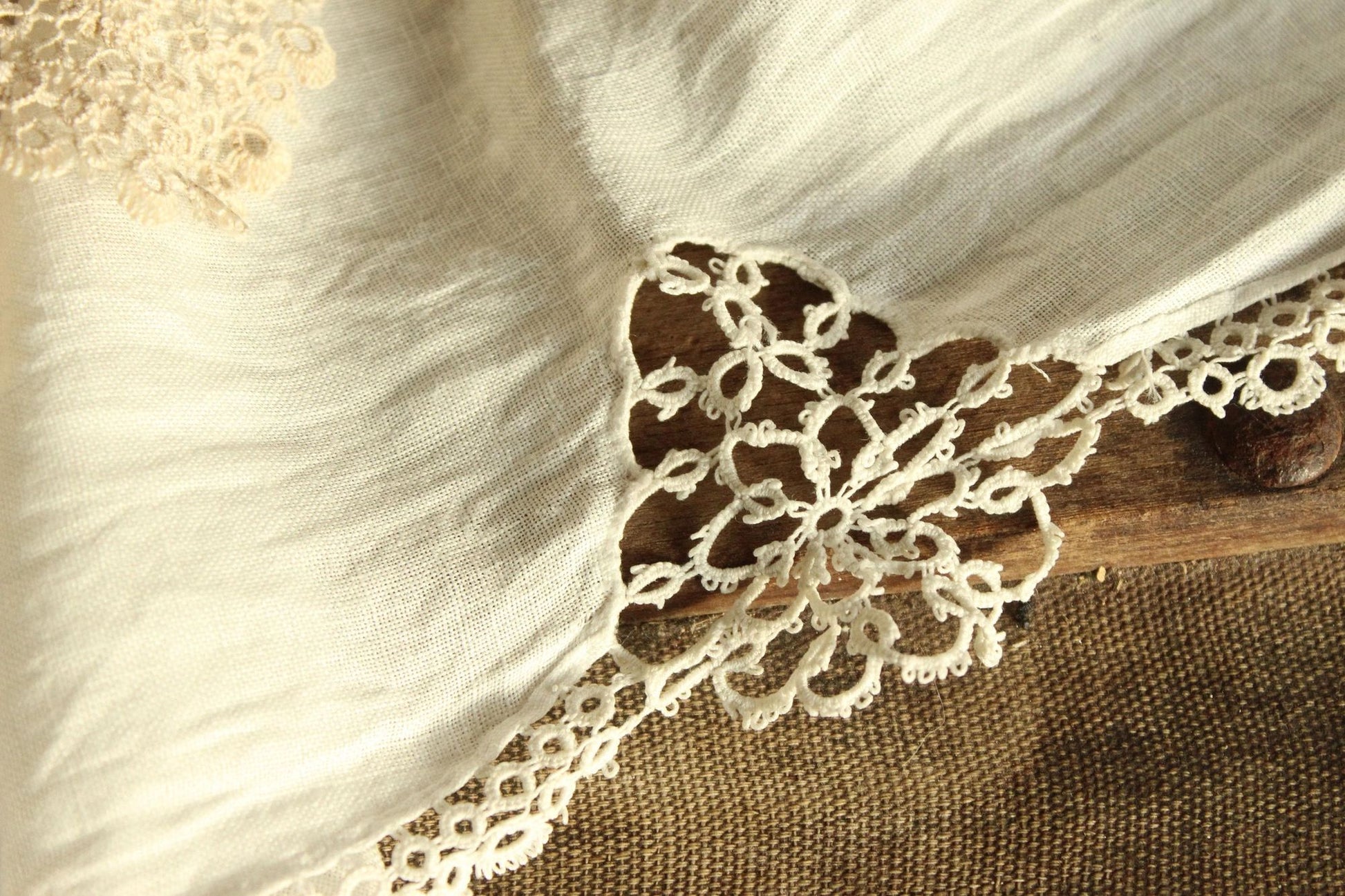 Vintage 1940s Crochet Doily and Linen Table Runner