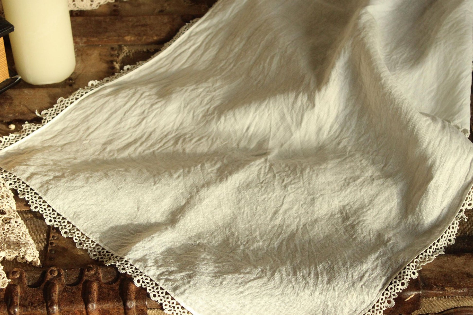 Vintage 1940s Crochet Doily and Linen Table Runner