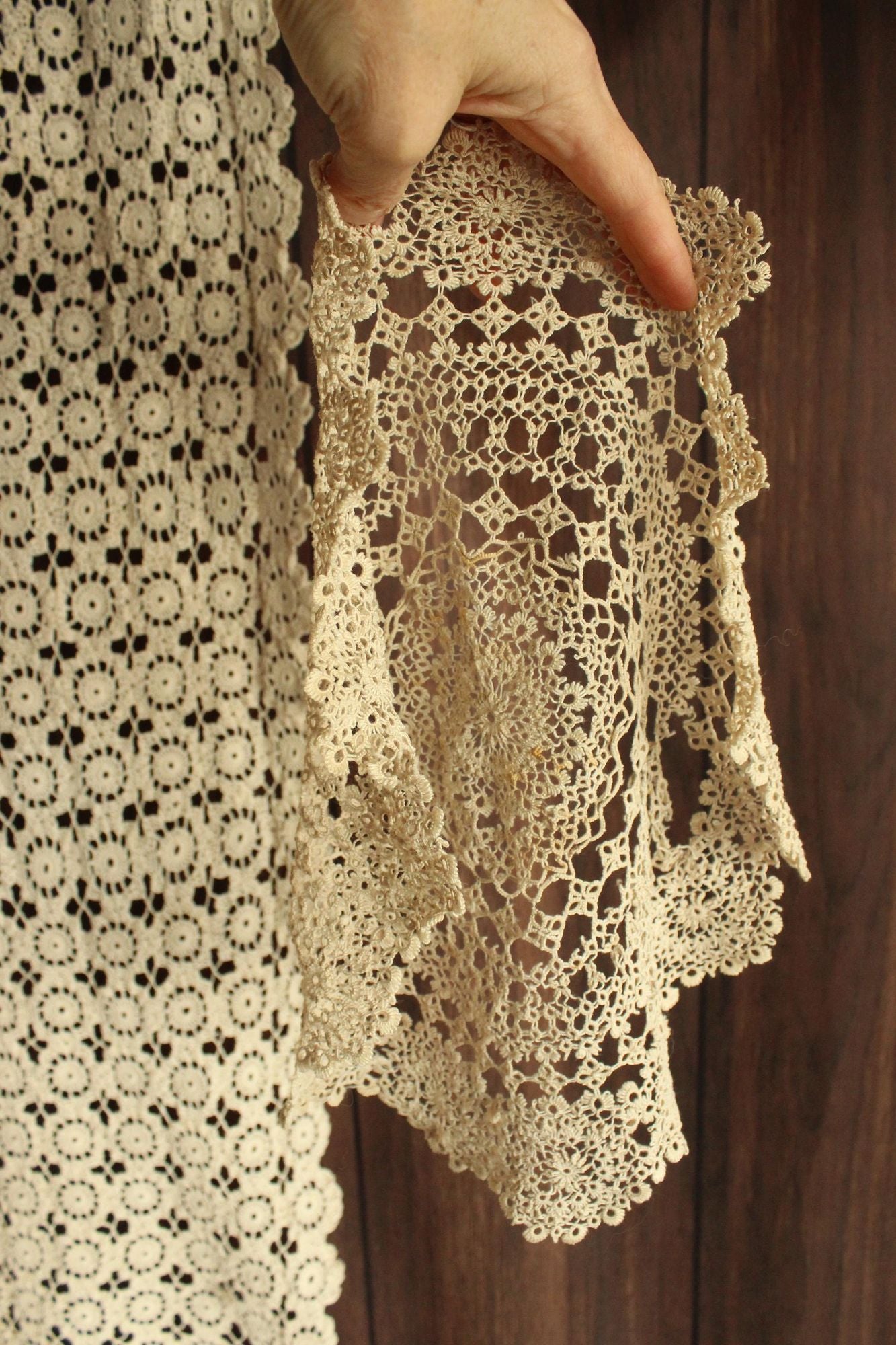 Vintage 1940s Crochet Doily and Linen Table Runner
