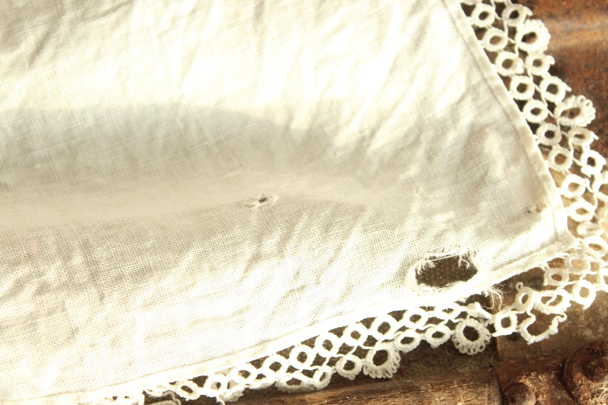 Vintage 1940s Crochet Doily and Linen Table Runner