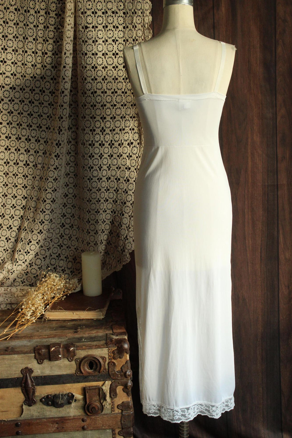 Vintage 1970s Montgomery Ward Ankle Length White Slip