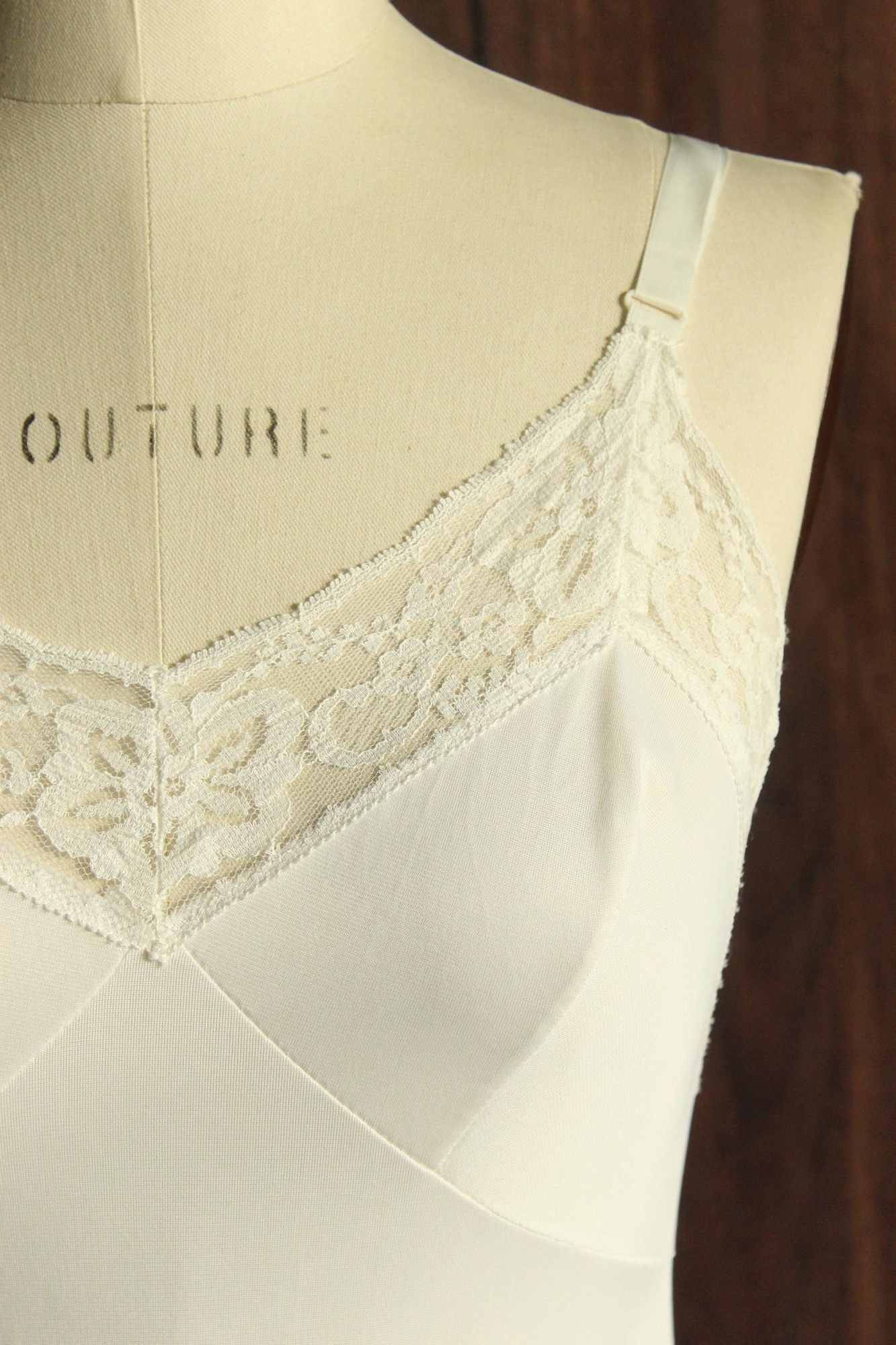 Vintage 1970s Montgomery Ward Ankle Length White Slip