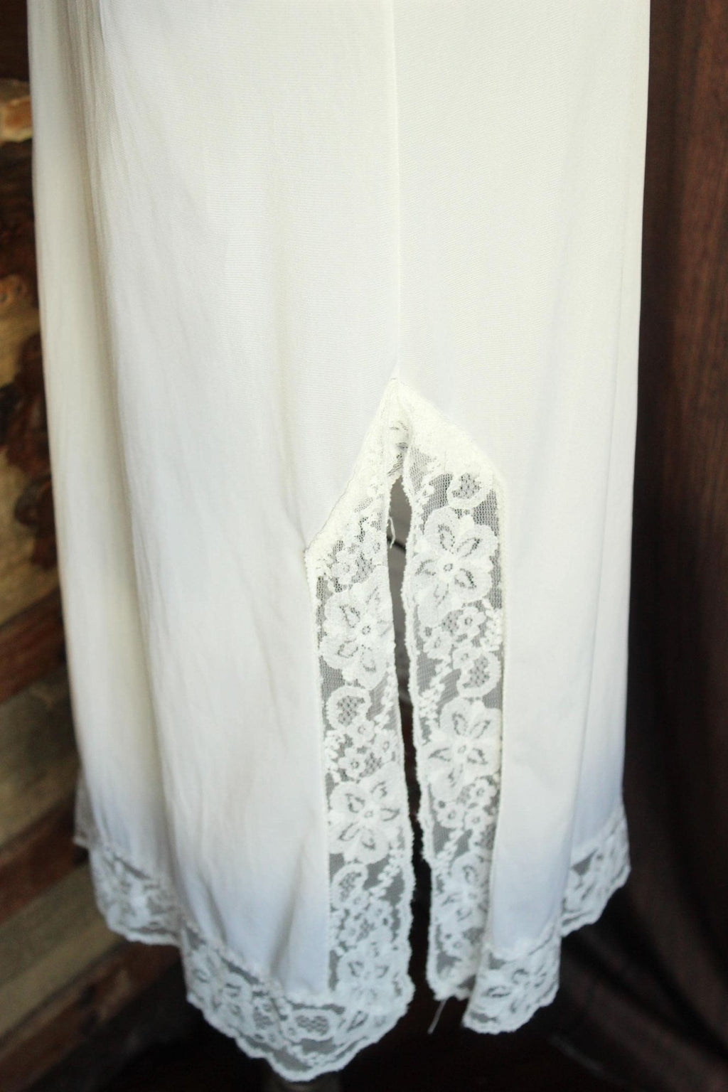 Vintage 1970s Montgomery Ward Ankle Length White Slip