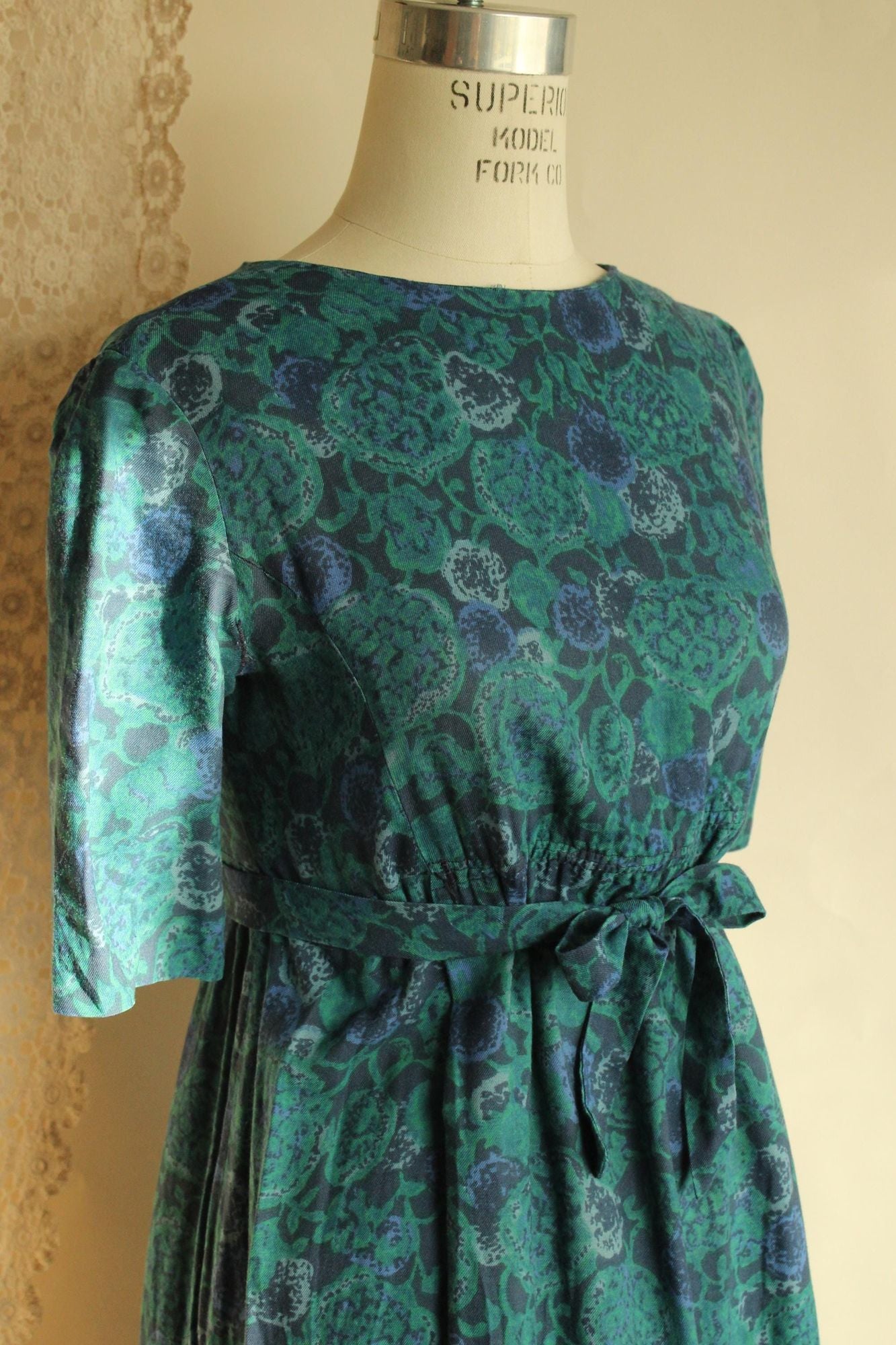 Vintage 1940s 1950s Empire Waist Green and Purple Floral Print Dress