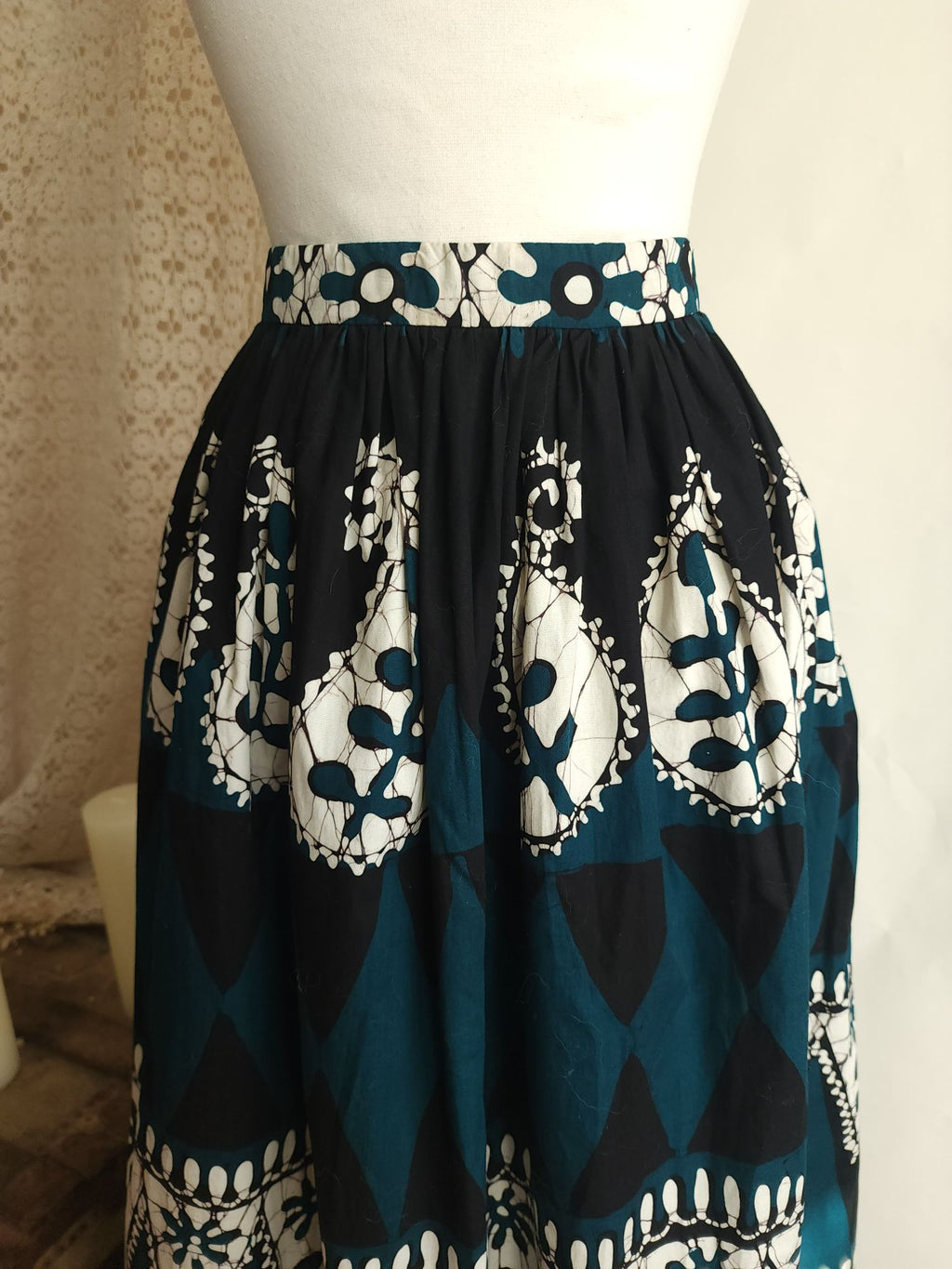Vintage 1960s 1970s Black Teal and White Maxiskirt in a Batik Print