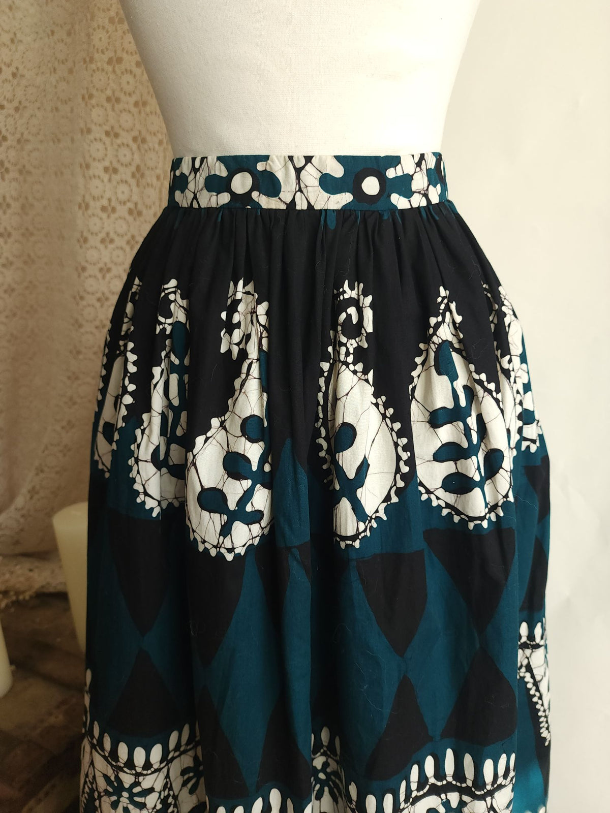 Vintage 1960s 1970s Black Teal and White Maxiskirt in a Batik Print