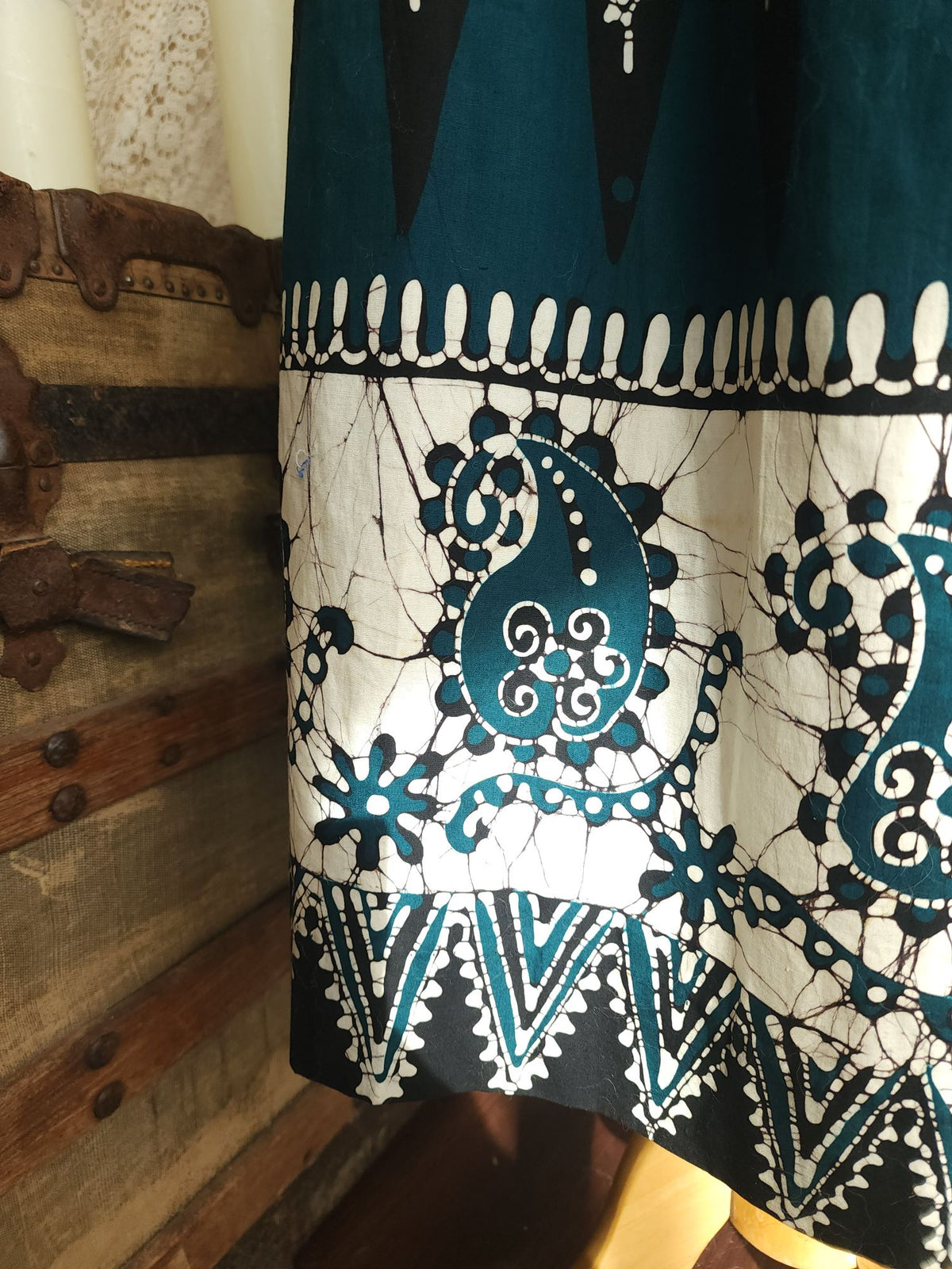 Vintage 1960s 1970s Black Teal and White Maxiskirt in a Batik Print