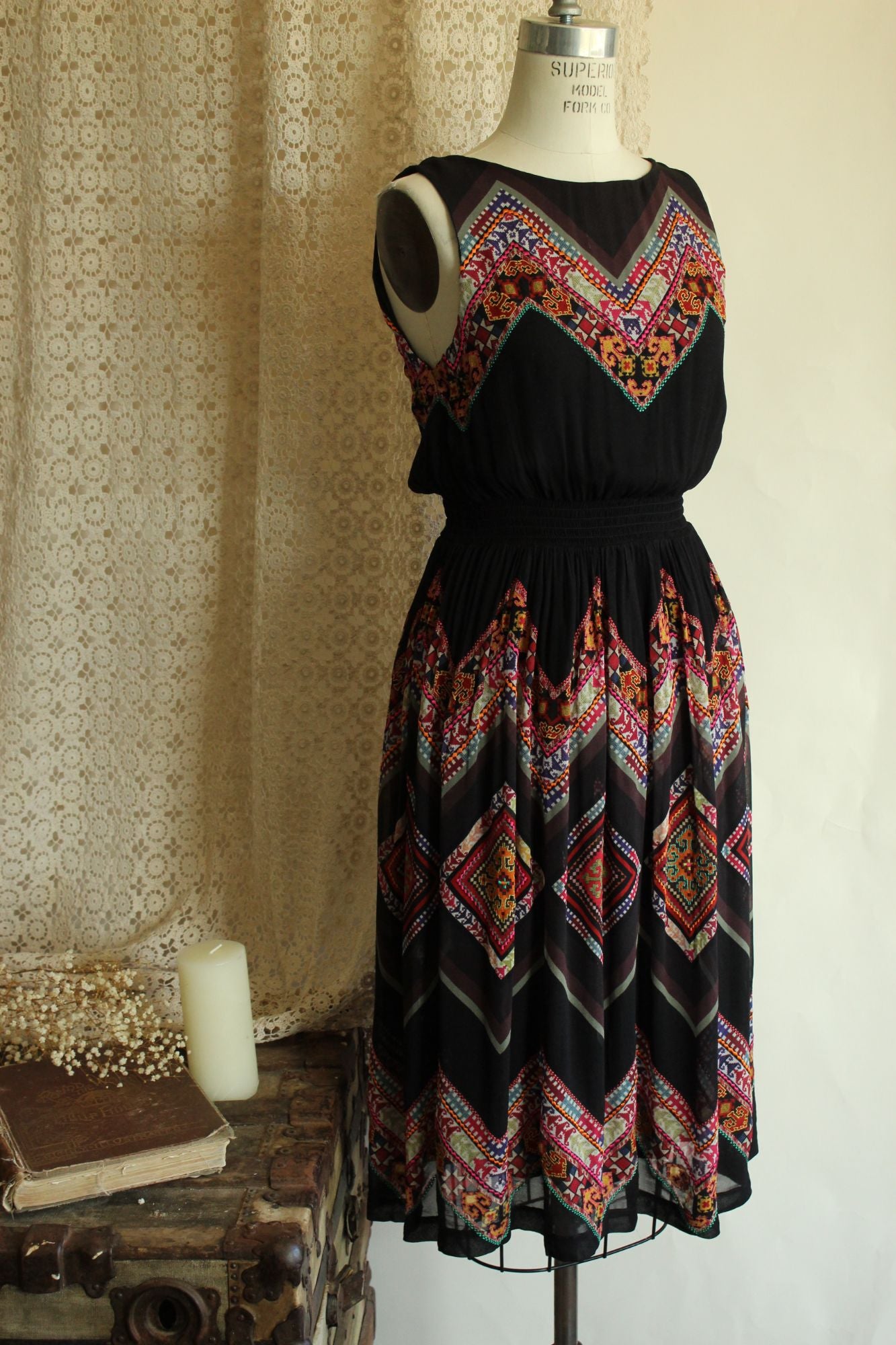 Tanvi Kedia Womens Dress, Size 6, Keyhole Back, Boho Folk Style Embroidery