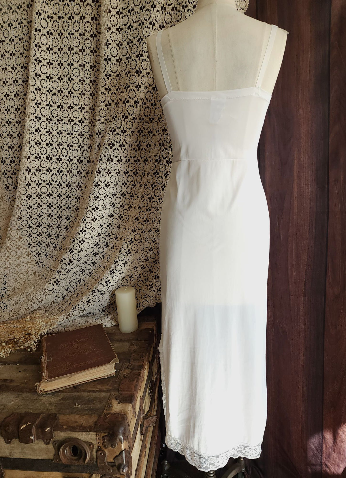 Vintage 1970s Montgomery Ward Ankle Length White Slip