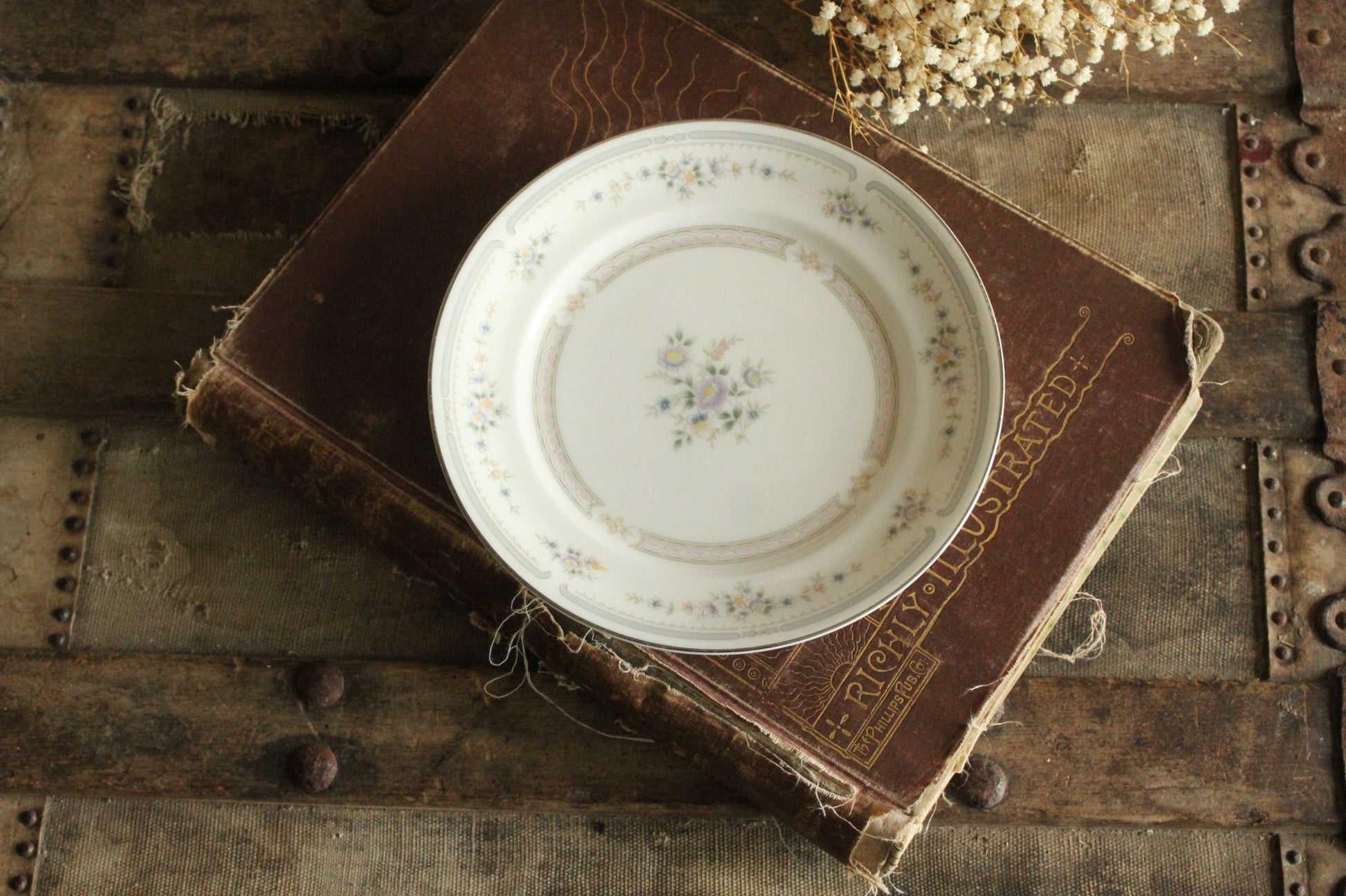 Vintage 1970s Mikasa Beaumont Salad Plate