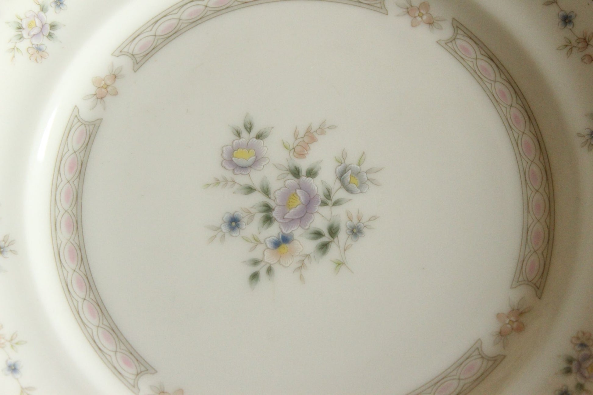 Vintage 1970s Mikasa Beaumont Salad Plate