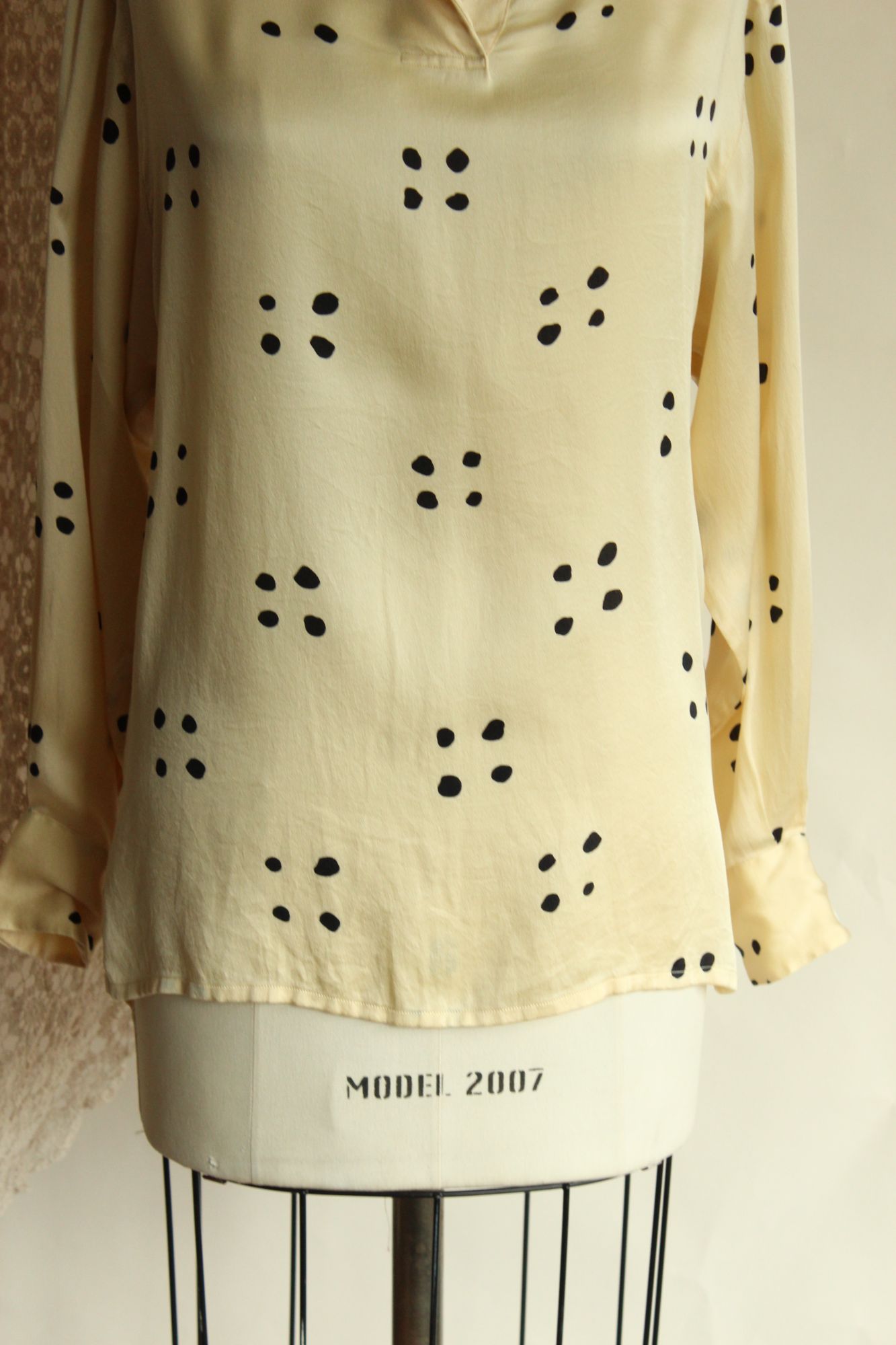 Vintage 1980s Perry Ellis Main Line Yellow and Black Silk Tunic
