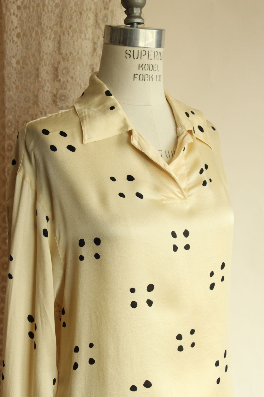 Vintage 1980s Perry Ellis Main Line Yellow and Black Silk Tunic
