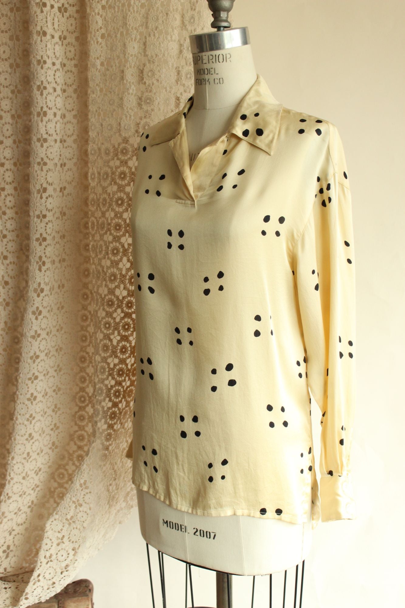 Vintage 1980s Perry Ellis Main Line Yellow and Black Silk Tunic