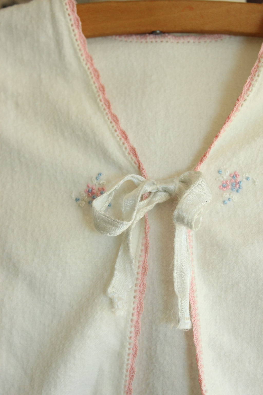 Vintage 1950s Baby Bed Jacket With Floral Embroidery