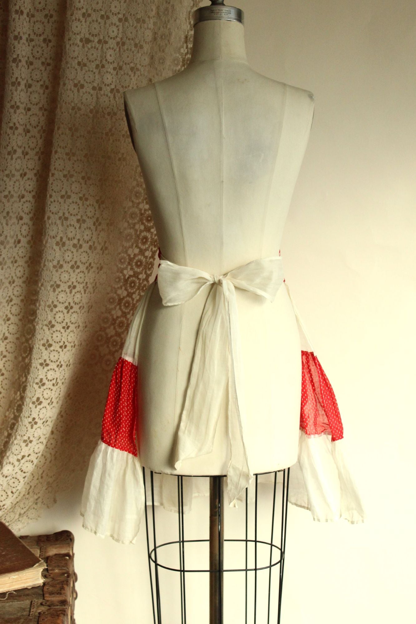 Vintage 1950s White Cotton Organdy Half Apron with Red and White Trim