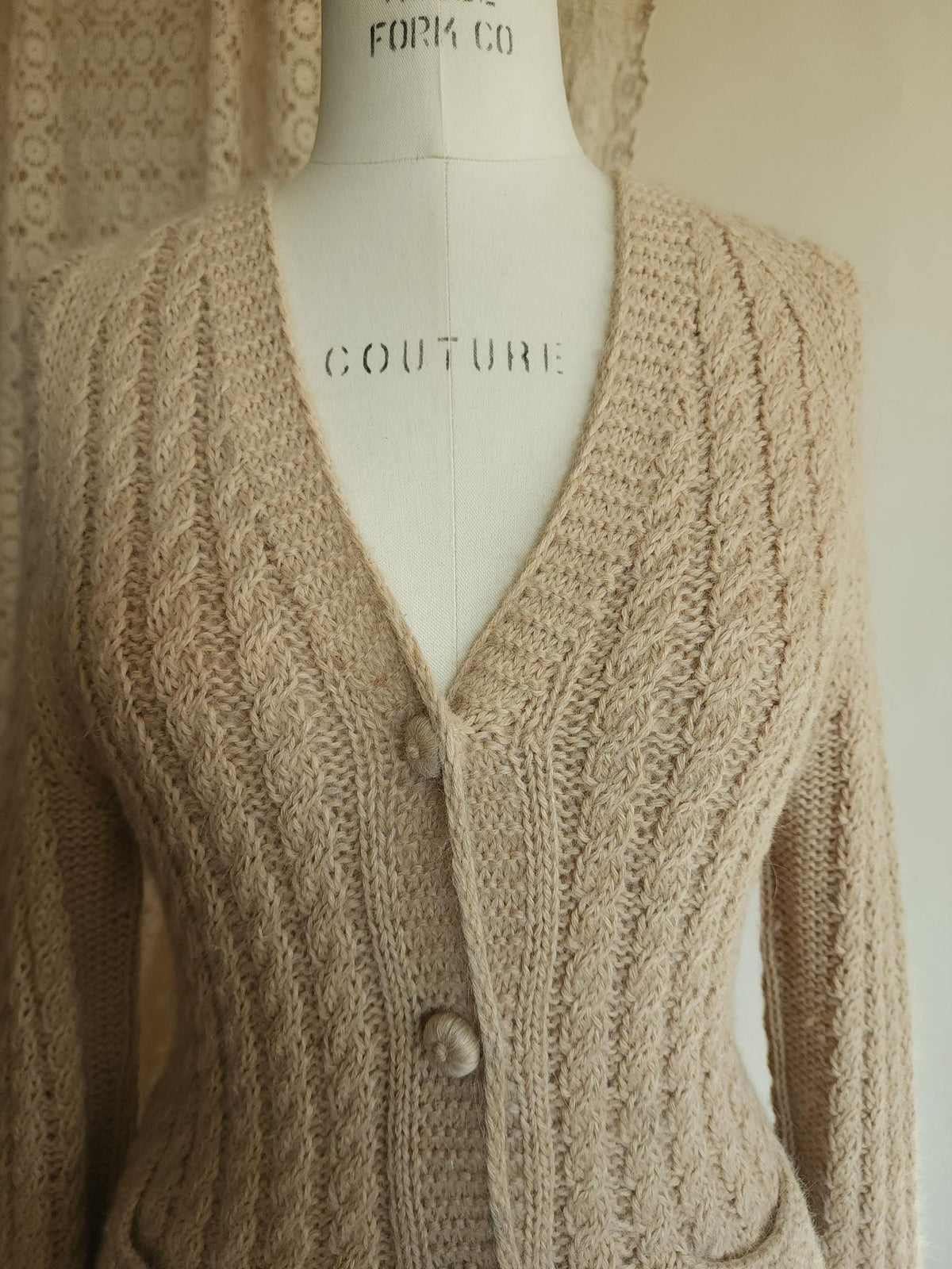 Vintage 1970s Norm Thompson Alpaca Wool Cable Knit Beige Cardigan