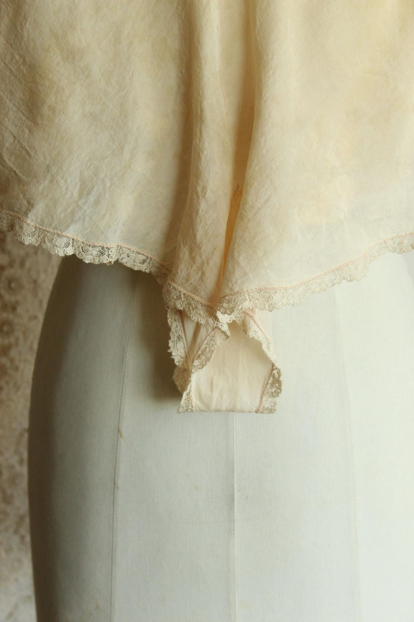 Vintage 1930s 1940s Tap Pant in Blush Ivory Silk