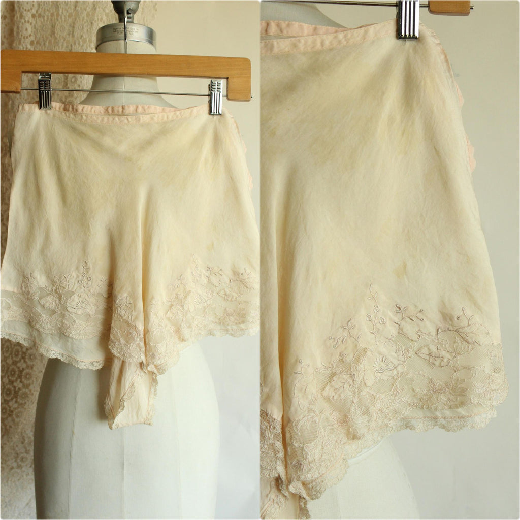 Vintage 1930s 1940s Tap Pant in Blush Ivory Silk
