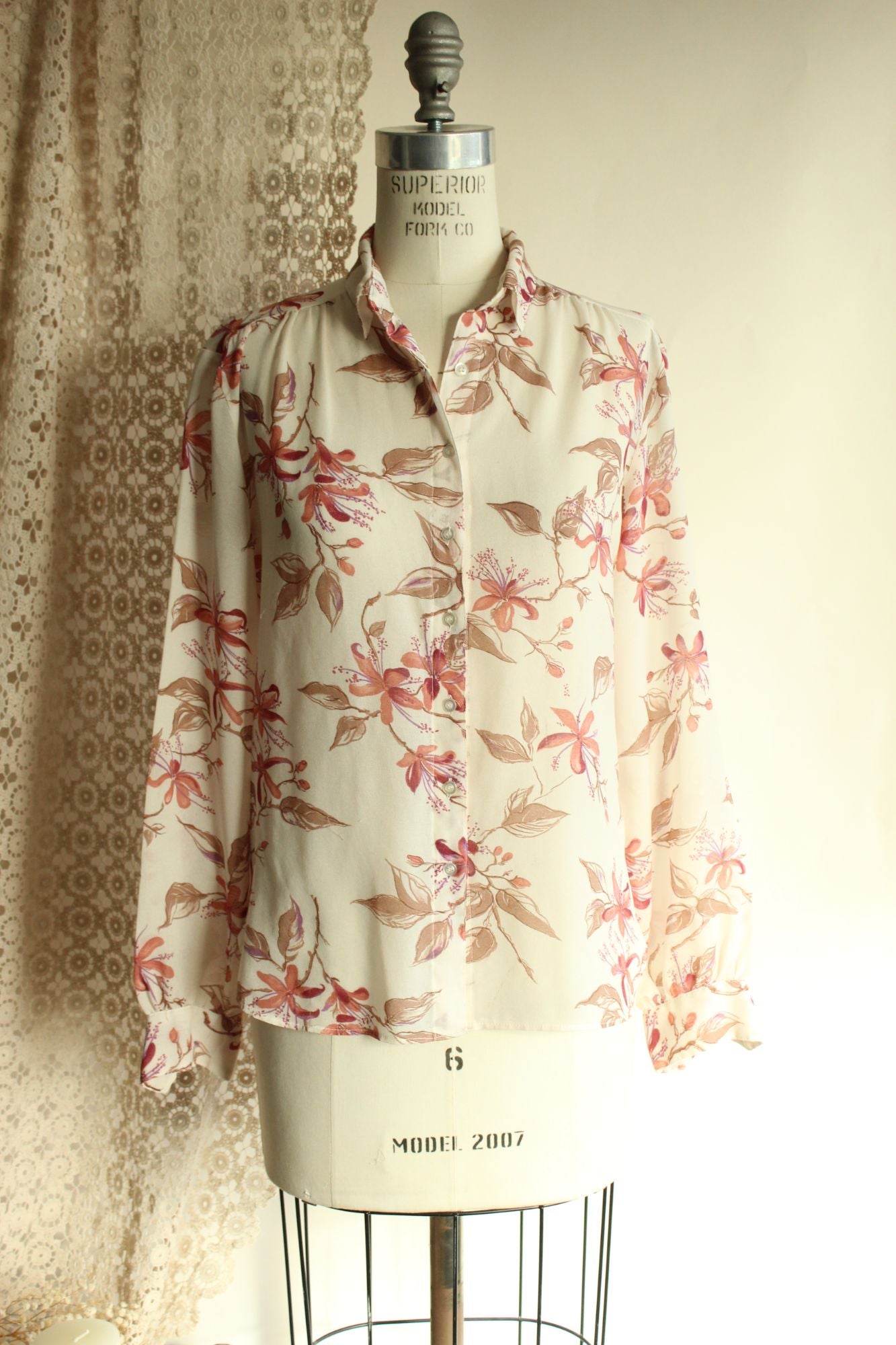 Vintage 1970s Campus Casuals Floral Print Button Down Blouse