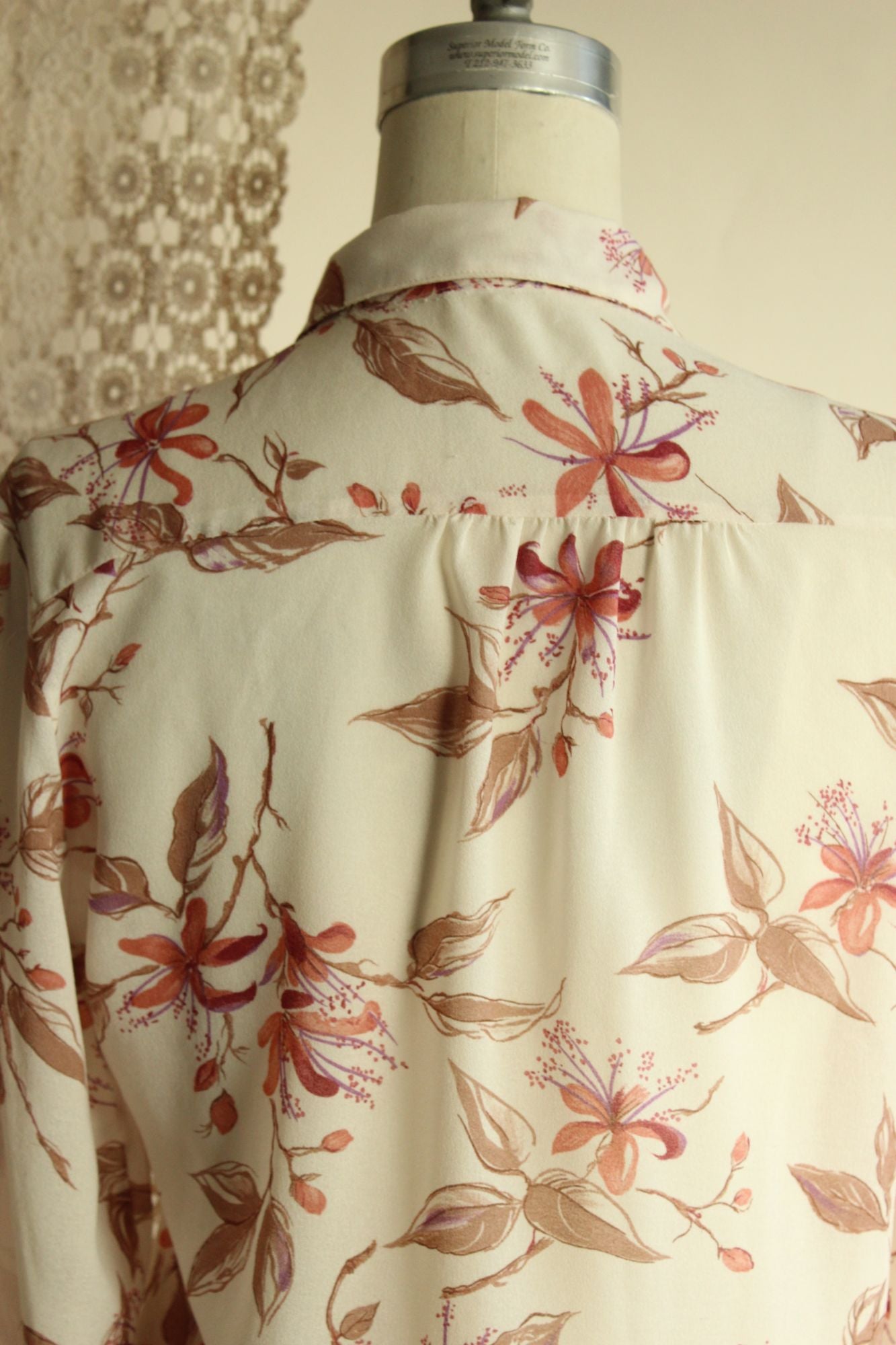 Vintage 1970s Campus Casuals Floral Print Button Down Blouse