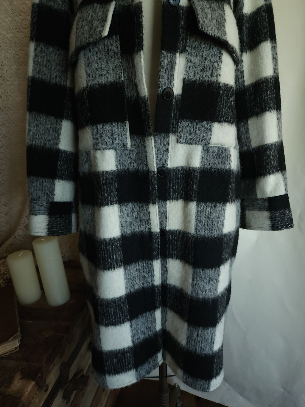H&M Womens Coat, Black and White Buffalo Plaid Shacket with Pockets, Size M