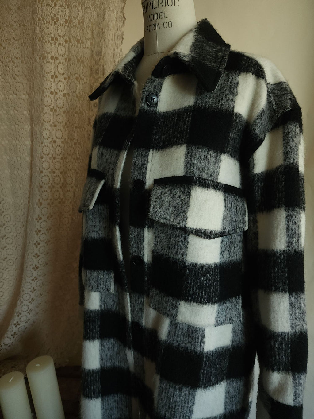 H&M Womens Coat, Black and White Buffalo Plaid Shacket with Pockets, Size M