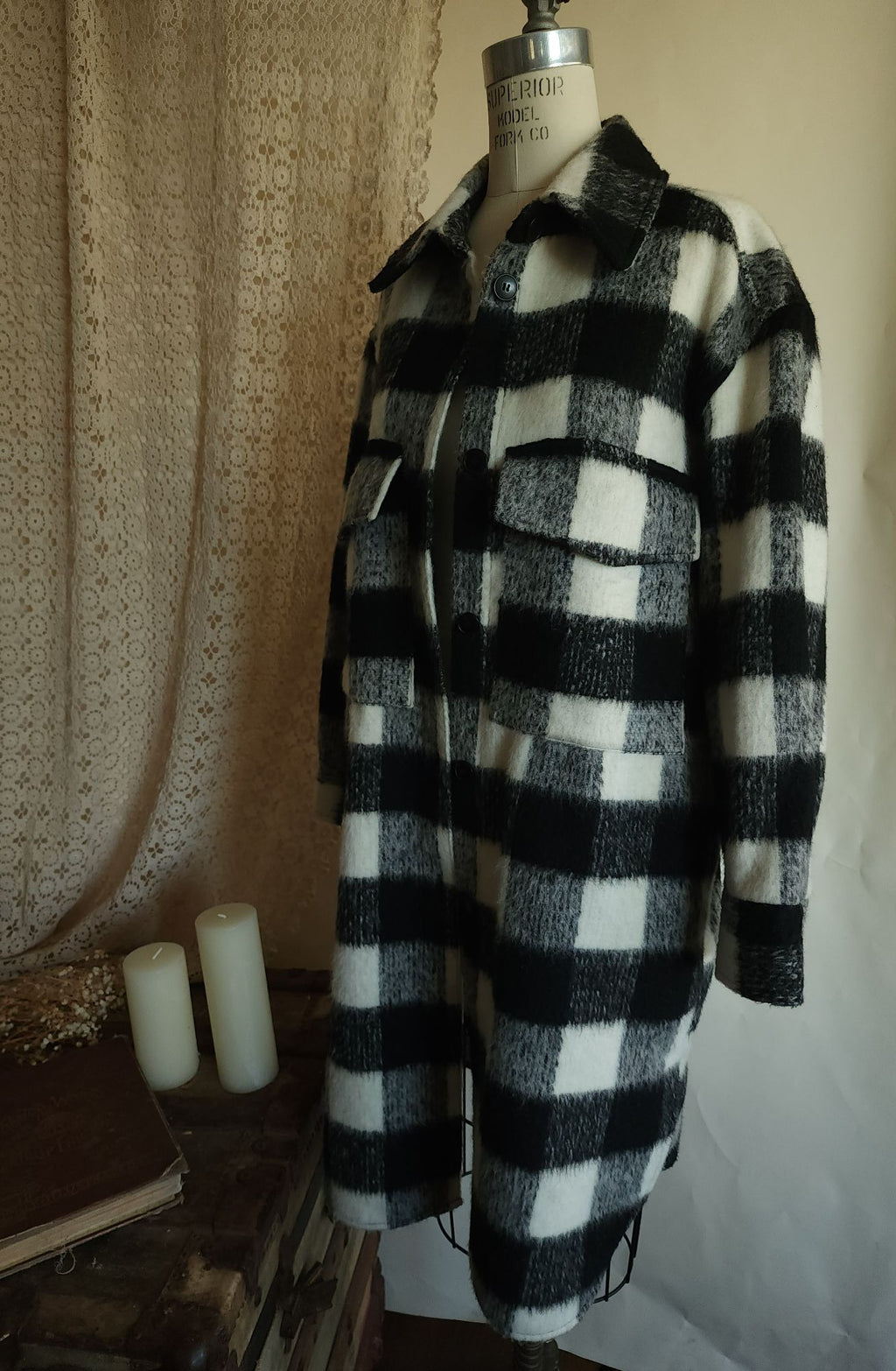 H&M Womens Coat, Black and White Buffalo Plaid Shacket with Pockets, Size M