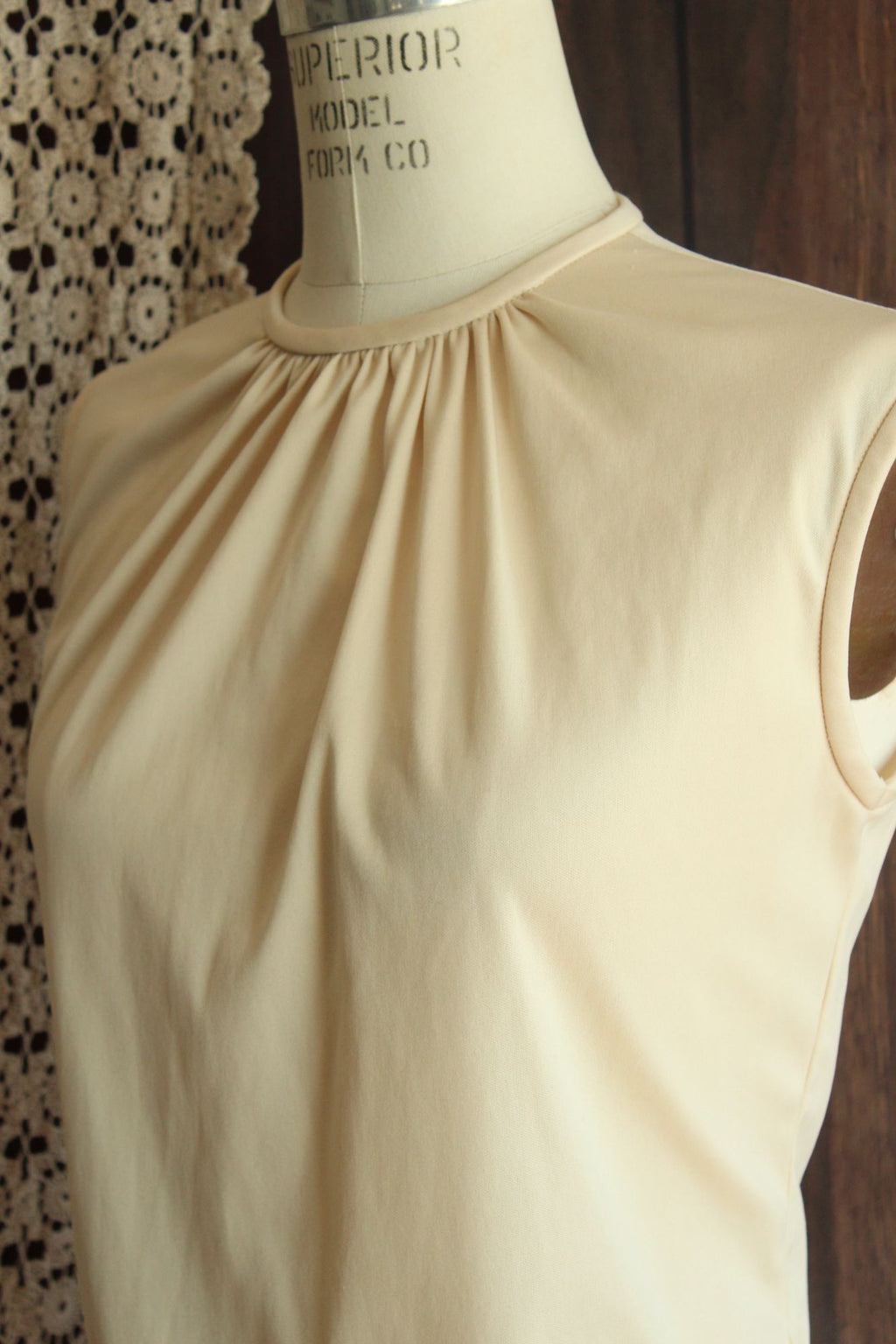 Vintage 1970s 1980s Teddi Sleeveless Top