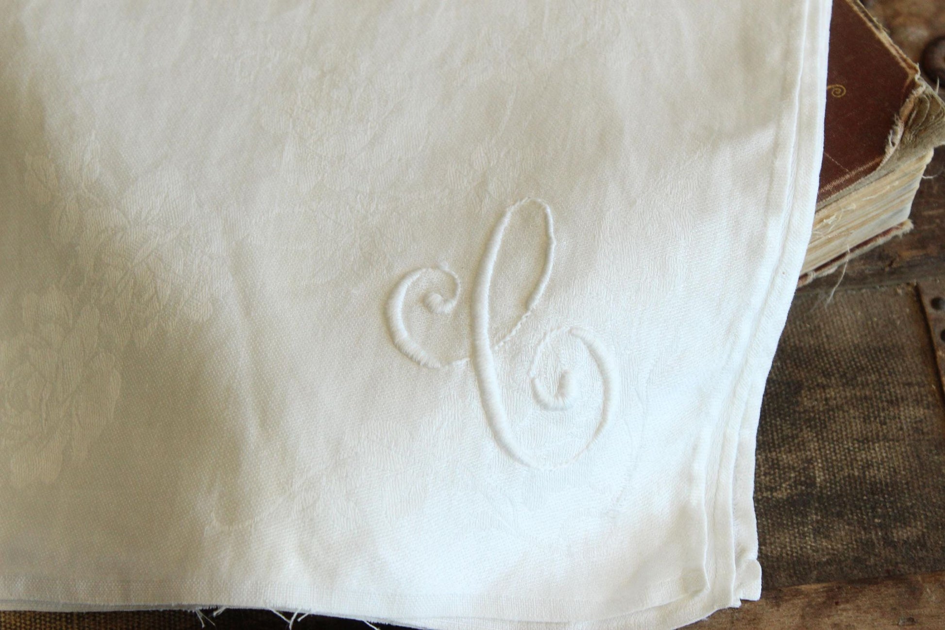 Vintage 1930s Napkin in White Flax Linen Damask Monogrammed with Embroidered C