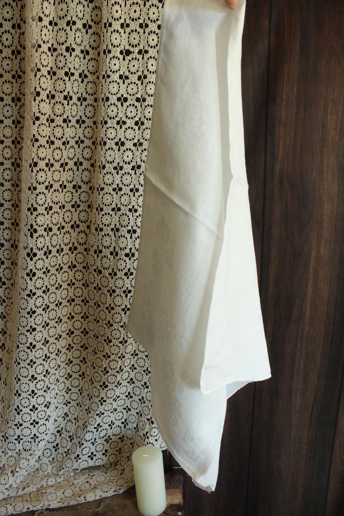 Vintage 1930s Napkin in White Flax Linen Damask Monogrammed with Embroidered C
