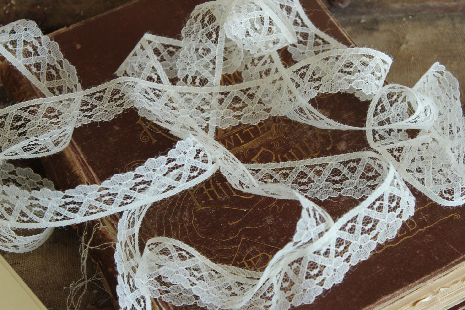Vintage Ivory Lace Trim, 5 yards, One Inch Wide