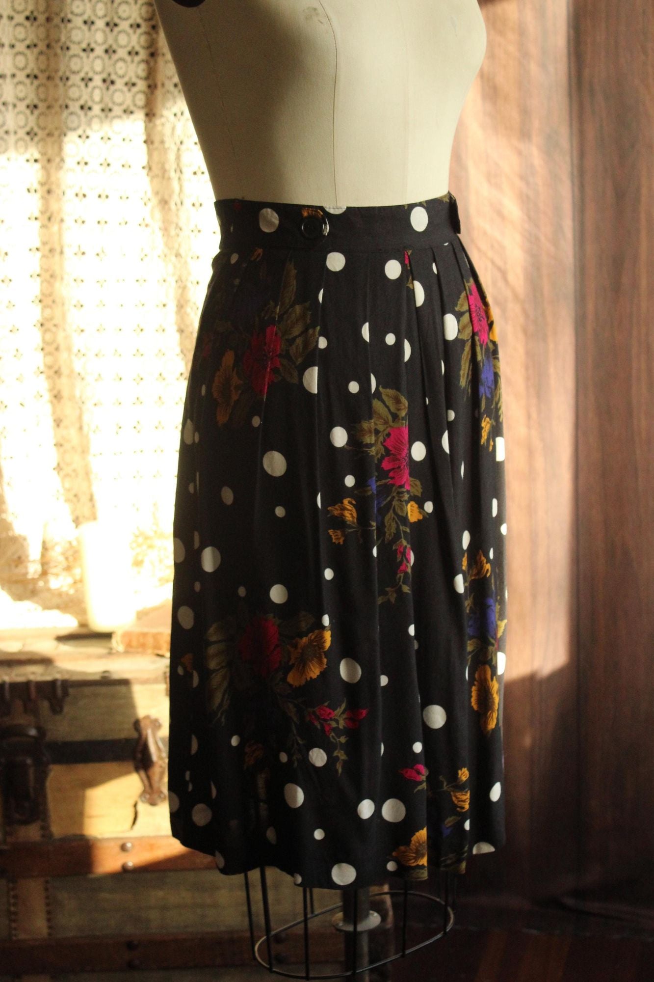 Vintage 1980s 1990s  Norton McNaughton Petites Polka Dot and Floral Skirt