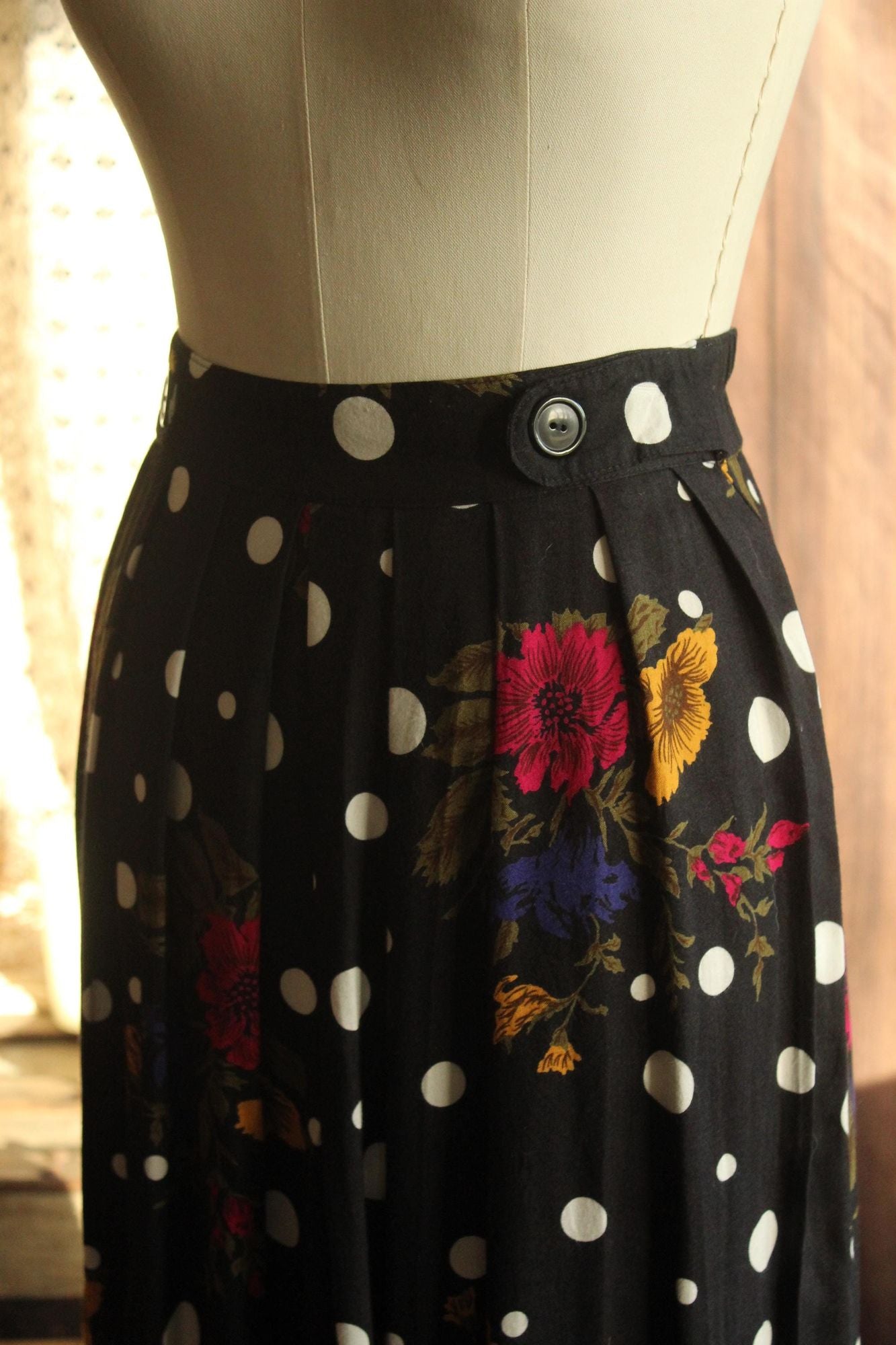 Vintage 1980s 1990s  Norton McNaughton Petites Polka Dot and Floral Skirt