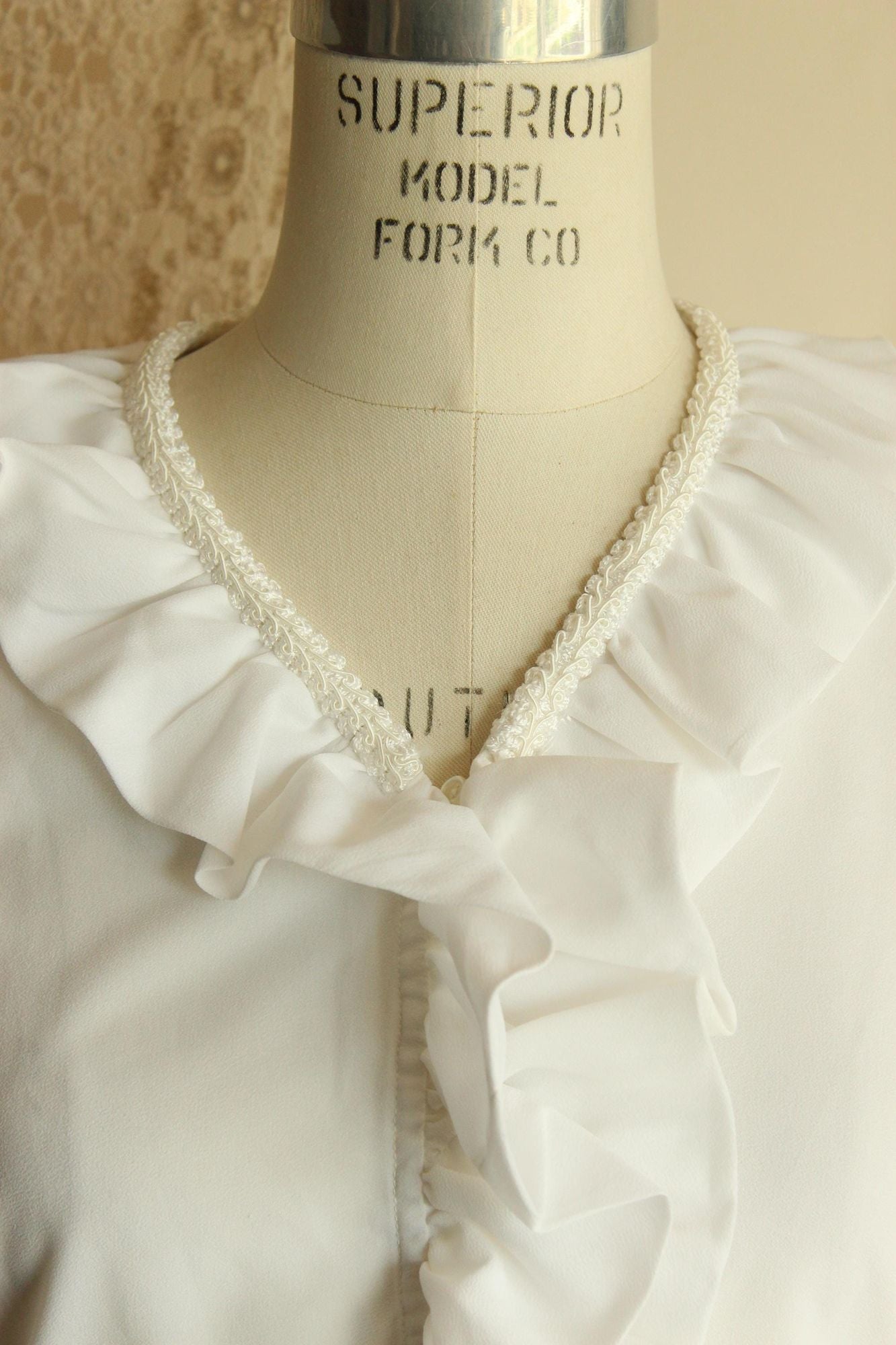 Vintage 1960s Blouse, Fritzi of California White Ruffle Collar Top, Buttons