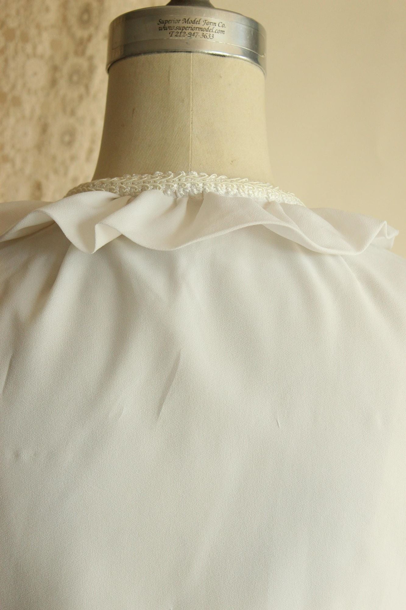 Vintage 1960s Blouse, Fritzi of California White Ruffle Collar Top, Buttons