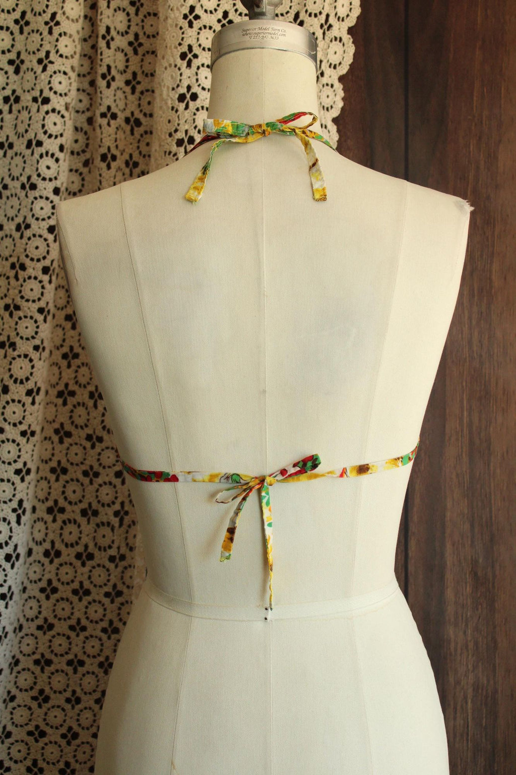 Vintage 1960s Bikini Swimsuit Top in a Surfer Print