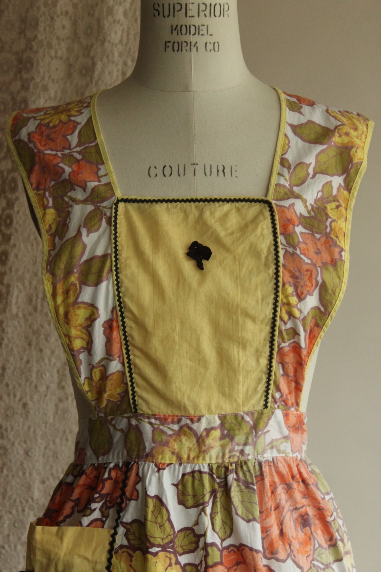 Vintage 1960s Orange and Yellow Floral Apron