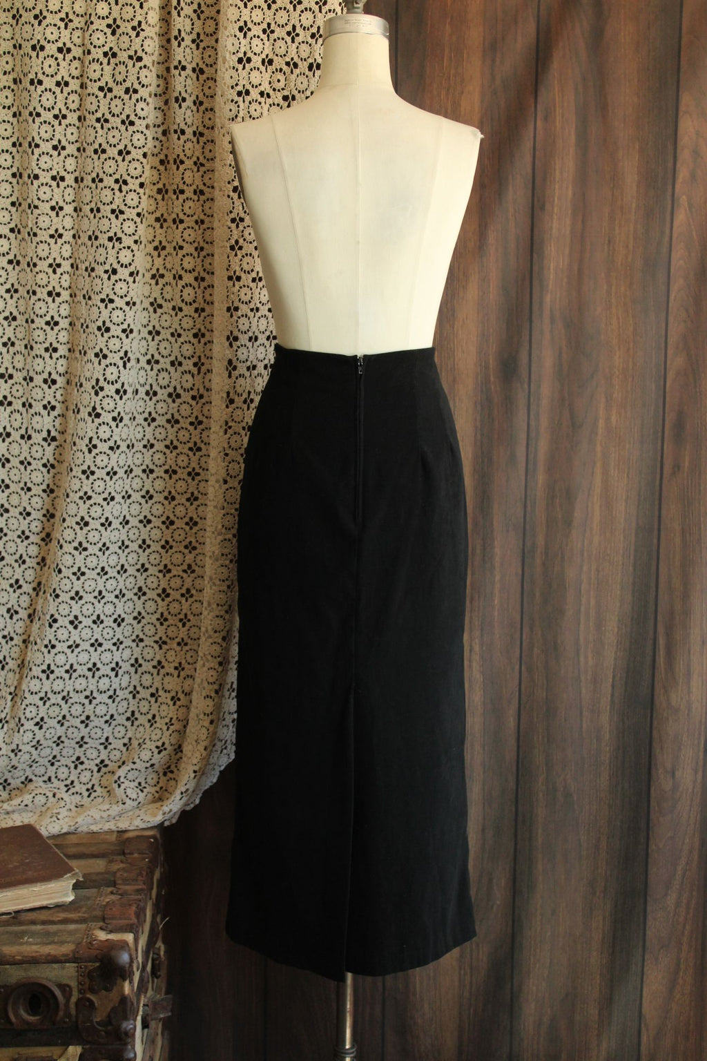 Vintage 1980s 1990s Briggs Black Faux Suede Pencil Skirt