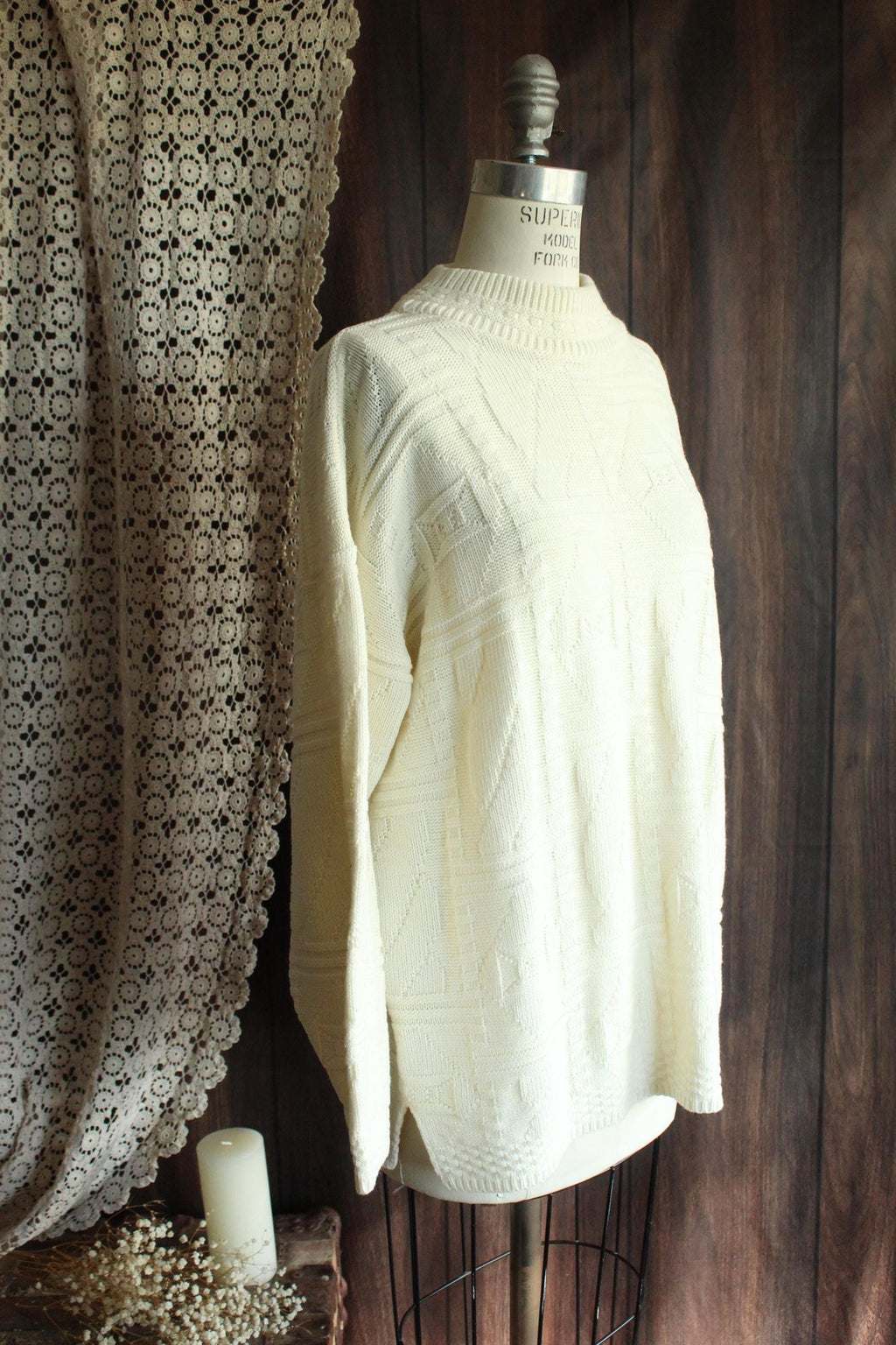 Vintage 1980s 1990s Unisex Volup White Mock Turtleneck Sweater