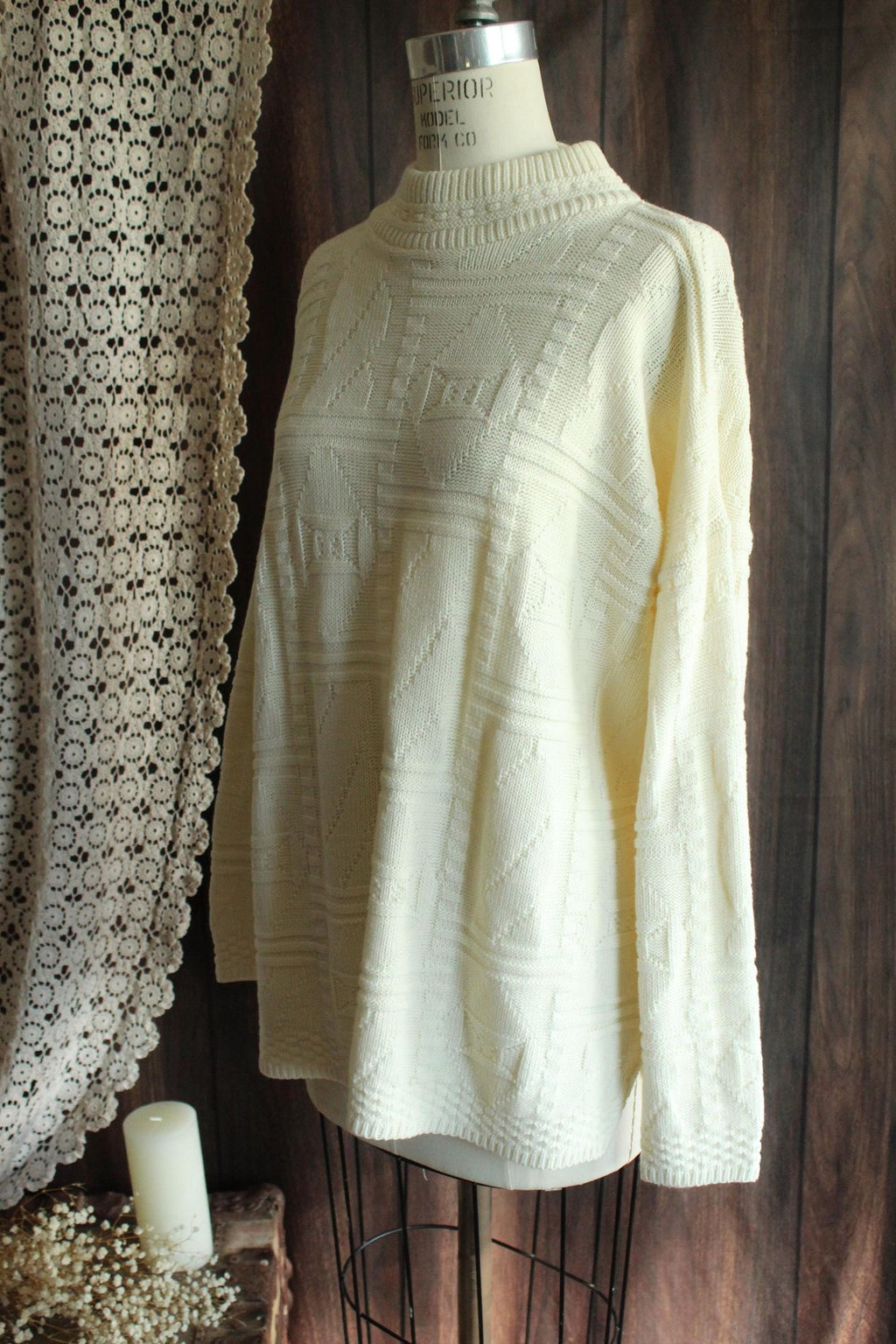 Vintage 1980s 1990s Unisex Volup White Mock Turtleneck Sweater
